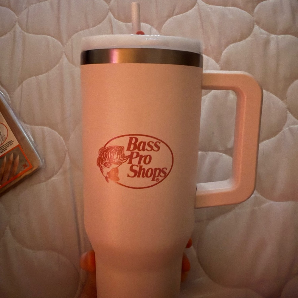 Bass Pro Shops light pink cup